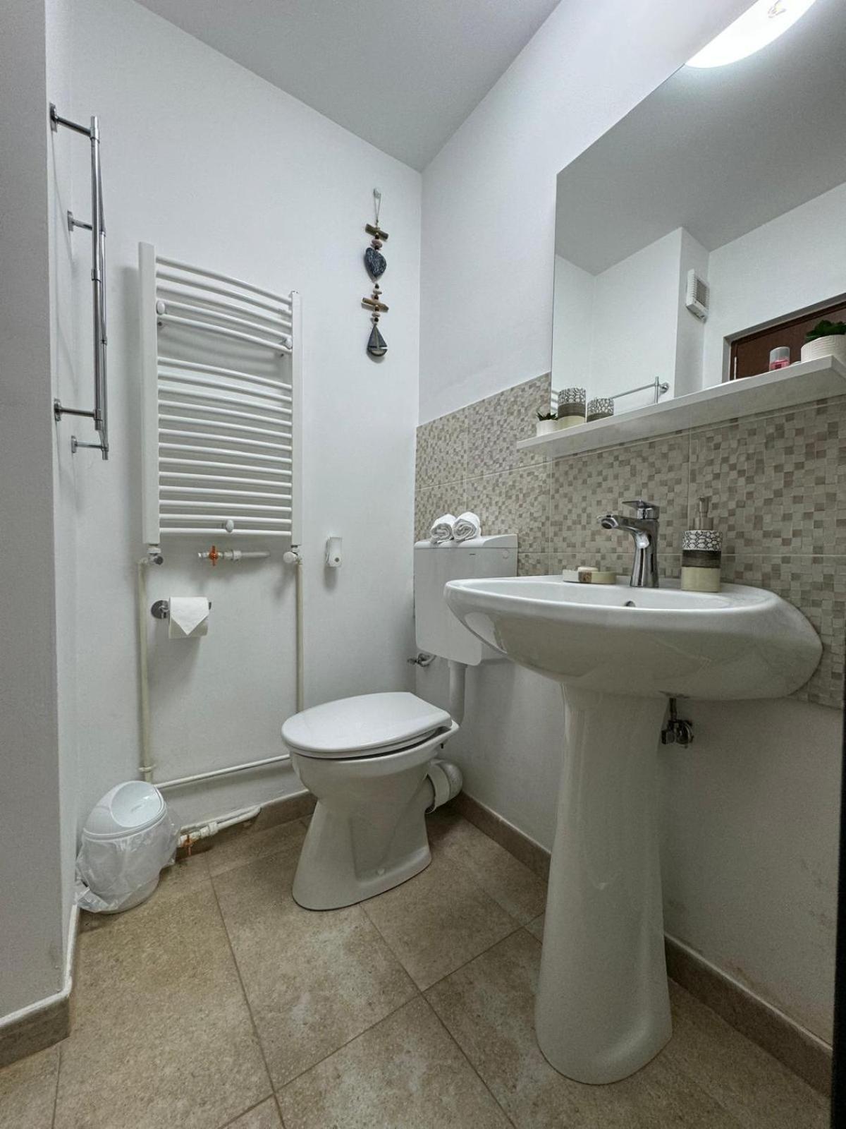 Apartamento Sunrise Bucarest Exterior foto